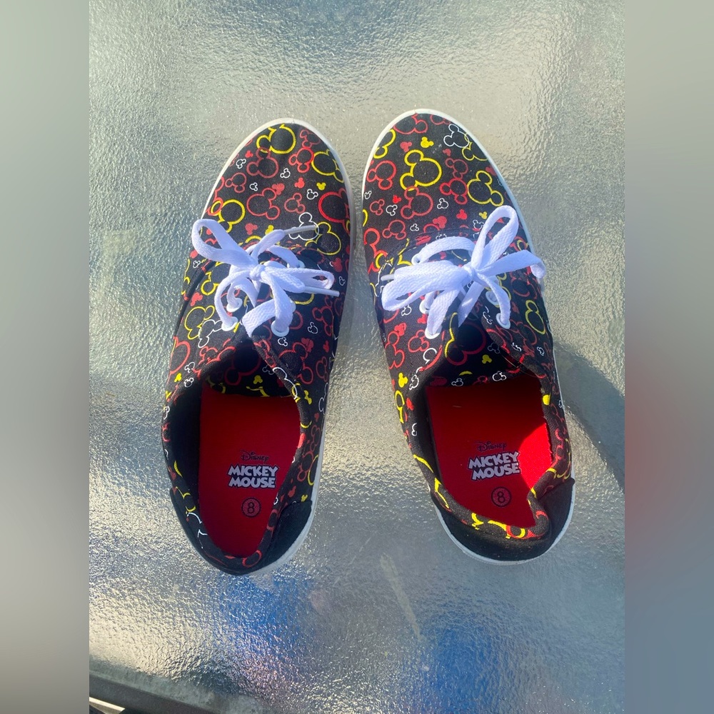 Cute brand new never worn Mickeymouse shoes.